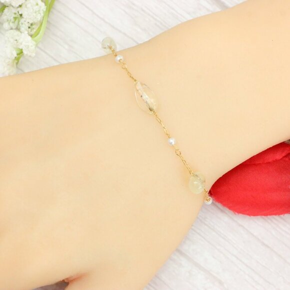 "Trendy Handmade Bracelet – A Thoughtful Gift for Girls & Women | UNVRC1704 - Picture 2 of 10